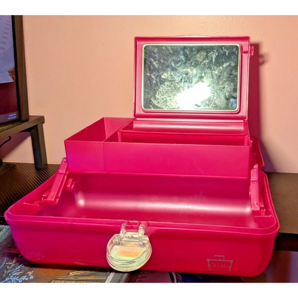 Caboodles  On-The-Go Girl cosmetic and Makeup Organizer Case Hot Pink